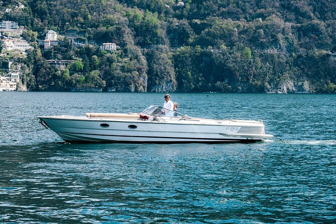 1 Hour Private and Guided Cruise on Lake Como by motorboat - Finding the boat in Como, then the Life Electric at the breakwater