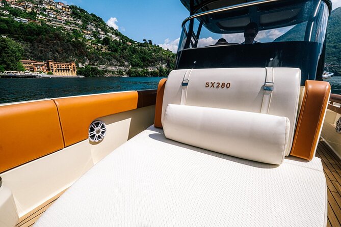 1H Luxury Cruise Como Lake Tender Yacht Invictus 9 Pax - The Small-Group Feel: Guides, Music, and the Prosecco Question