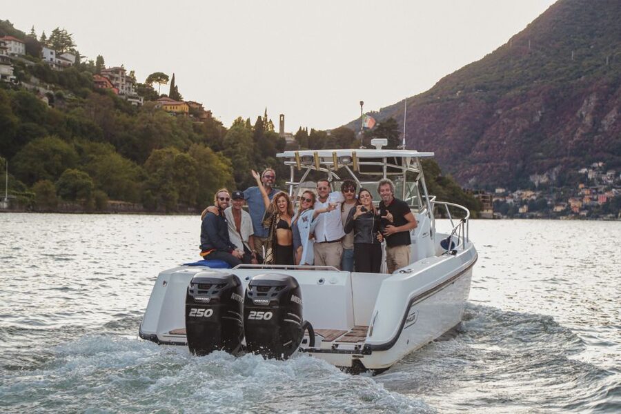 2 hours Private boat tour on lake of Como - On-board aperitif, sparkling wine setup, and how to time your moments