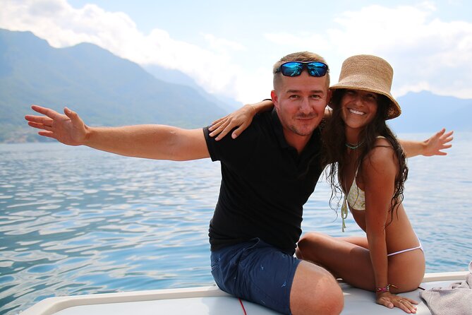 2 Hours Private Cruise on Lake Como up to 8 pax - Moltrasio and the Versace connection on the shoreline