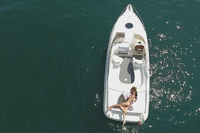 2 Hours Private Guided Boat Tour on Lake Como - Private boat format, timing, and getting oriented in Como