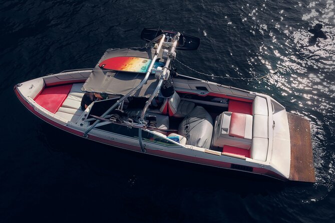 2H Wakeboard and Wakesurf on Lake Como with Mastercraft Boat - Wakeboarding and Wakesurf on Lake Como, the Water-Sport Way