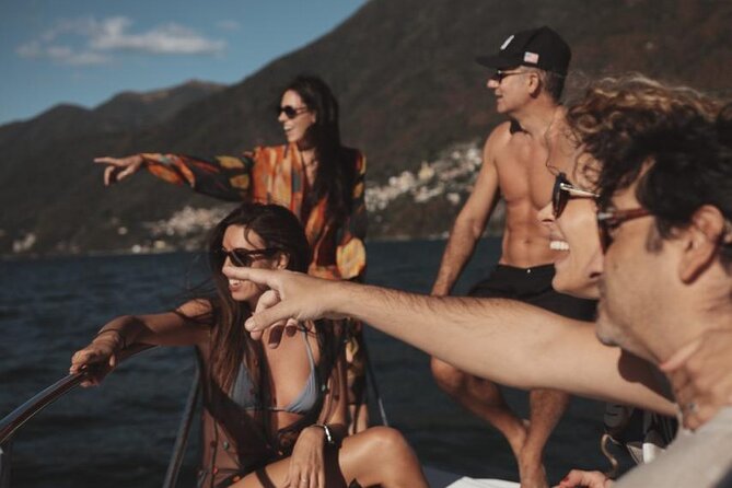 3 Hours Private Boat Cruise on Lake Como with Open Bar - Villa del Balbianello and the Lenno villa walk: where the gardens get attention