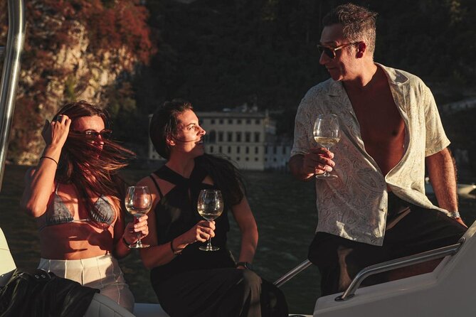 3 Hours Private Boat Cruise on Lake Como with Open Bar - Bellagio for over an hour: more than a photo stop