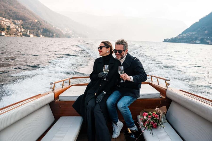 3 or 4 hours Classic Wooden Boat Tour with Prosecco - Should you book this classic wooden boat with prosecco?