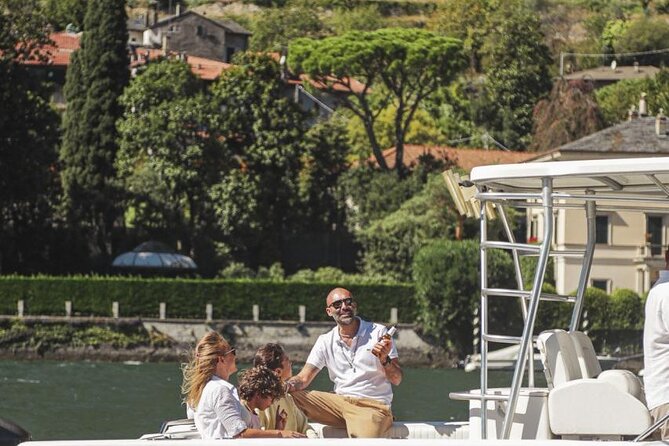 4 Hours Private Boat Cruise on Lake Como with Open Bar - Villa Olmo to Cernobbio: Villa Erba and Villa d’Este passes