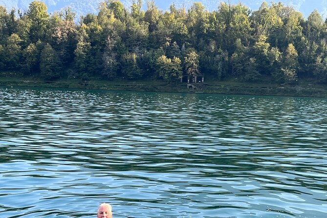 6 hour boat tour with captain on Lake Como - Como to Blevio and Torno, the villa shoreline in real scale