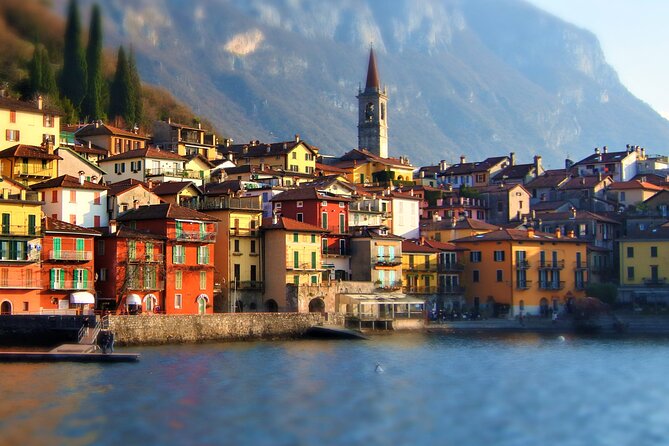 Bellagio & Varenna Full-day Tour on Lake Como by private boat - Back to Como by boat: finishing with light on the water