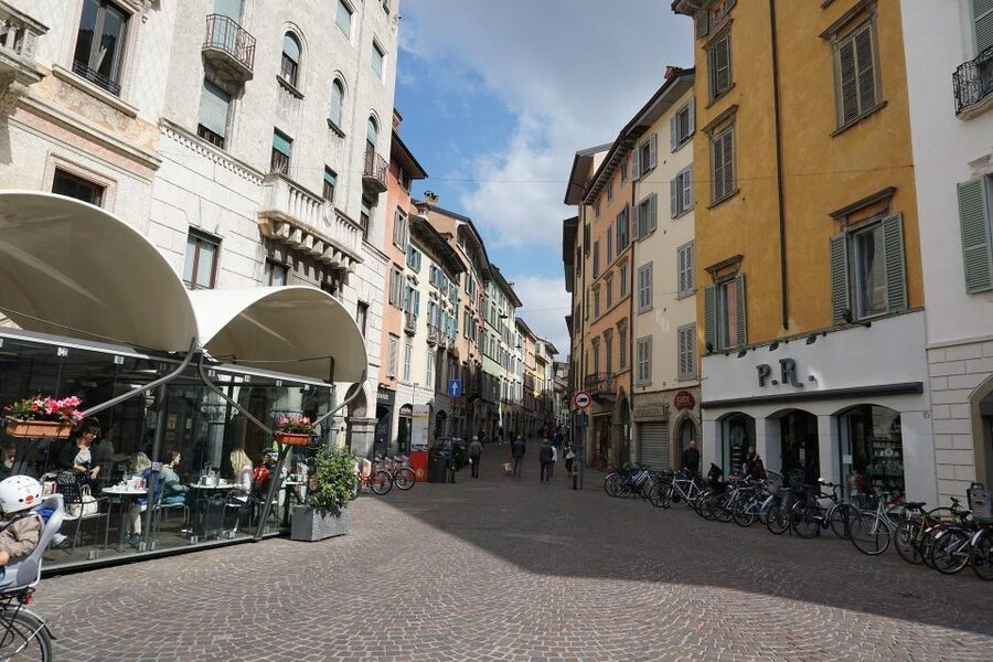 Bergamo: 2.5-Hour Private Tour of the Lower Town - Accademia Carrara Fine Art Gallery Stop (Without the Ticket Pressure)