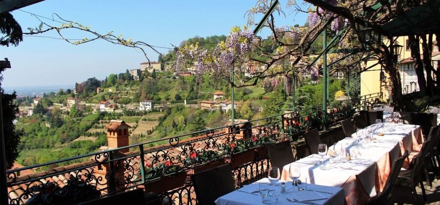 Bergamo: 3.5-Hour Traditional Food Tour - Città Alta Lunch: Casoncelli and stuffed-pasta comfort