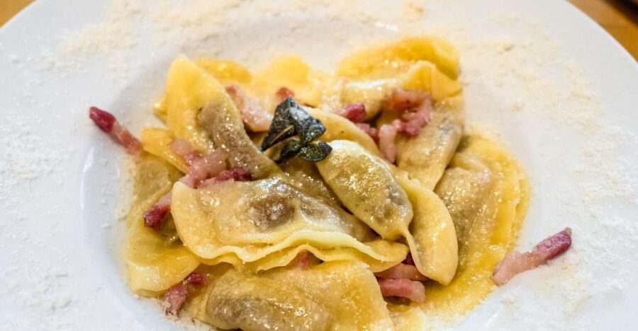 Bergamo: 3.5-Hour Traditional Food Tour - Aperitivo in the Old Square: wine, snacks, and the pace of the walk