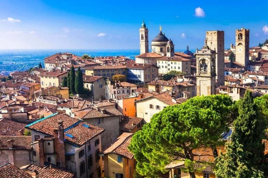 Bergamo : Highlights Private Walking Tour - Piazza Padre Reginaldo Giuliani: start where the city makes sense