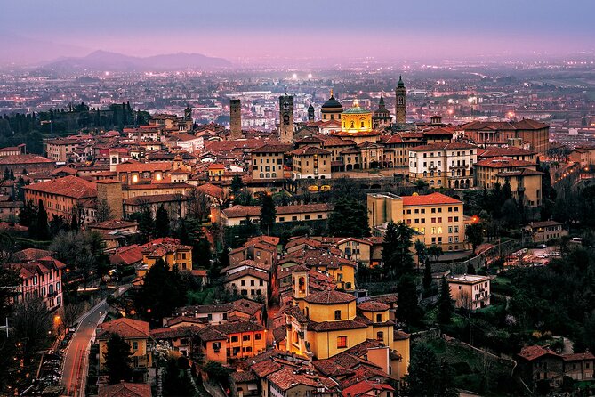 Bergamo Top Sights Private and Personalized Guided Walking Tour - Piazza Duomo: the square that frames the Romanesque jewel