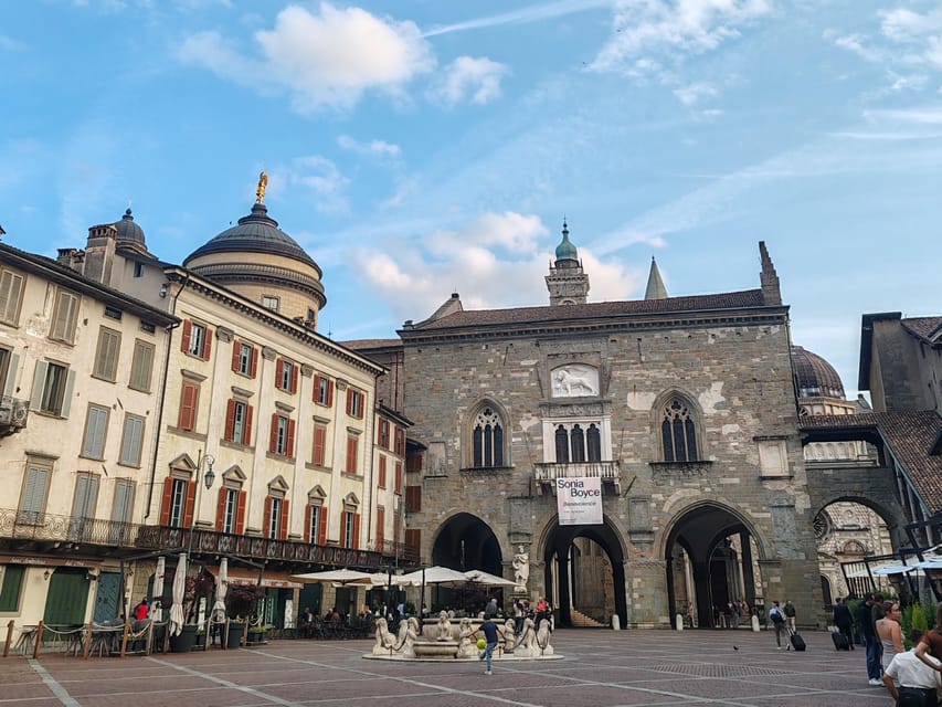 Bergamo: Upper Town Guided Tour with French-speaking Guide - Colleoni Chapel: when you want the extra detail