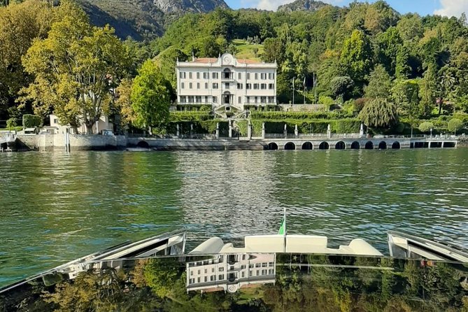 Best of Lake Como: guided visit to Villa Carlotta + 1 h private watertaxi cruise - Isola Comacina circumnavigation: the lake’s “change in scenery” moment