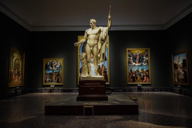 Brera district & Pinacoteca 2-hours guided experience with entrance tickets included - Brera streets plus Pinacoteca di Brera, in just 2 hours