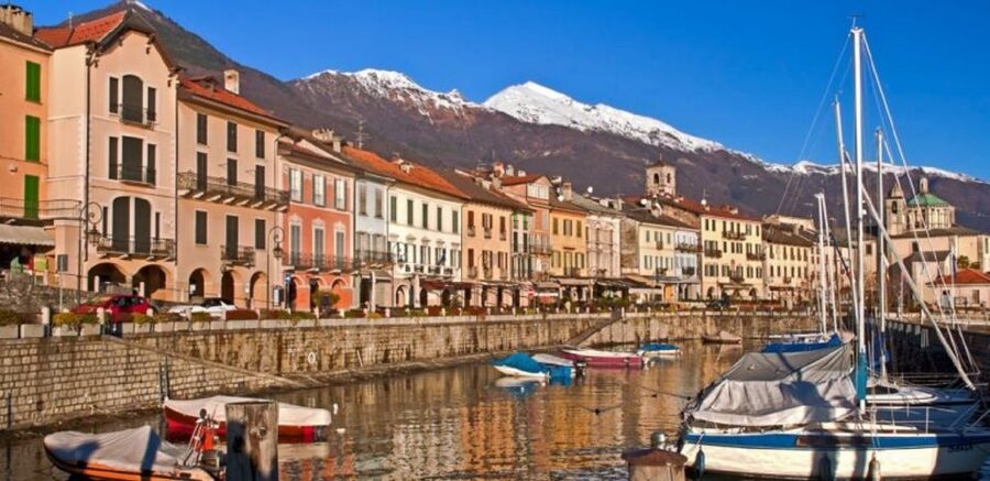 Cannobio: Guided Walking Tour with Aperitif - The strecce walking route, stories and a miracle you can place