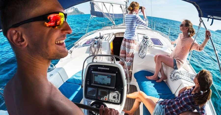 Cinque Terre: 2-Hour Private Boat Tour - The Riomaggiore start point and what it means for your timing
