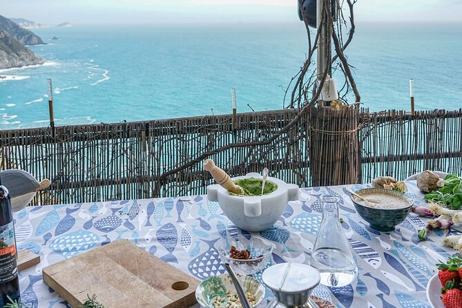 Cinque Terre: Gnocchi & Pesto Class with Seaview in Riomaggiore - Weather, Walking Surfaces, and What to Wear