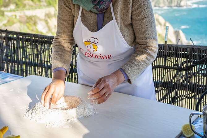 Cinque Terre: Gnocchi & Pesto Class with Seaview in Riomaggiore - The Meal Part: Eating Your Work With Seaview Time