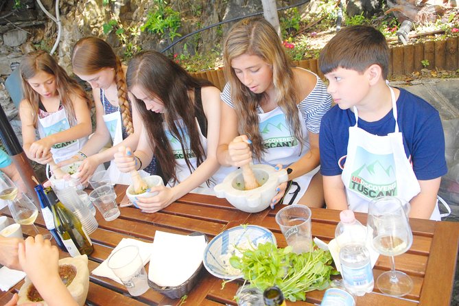 Cinque Terre Pesto Making Class, Boat Tour and Lunch - Lunch and wine tasting: what it adds to the price