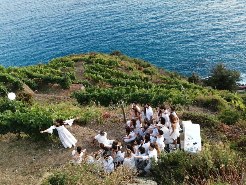 Cinque Terre: tasting in the cellar with visit to vineyards - How long it takes, and whether 1.5 hours is enough