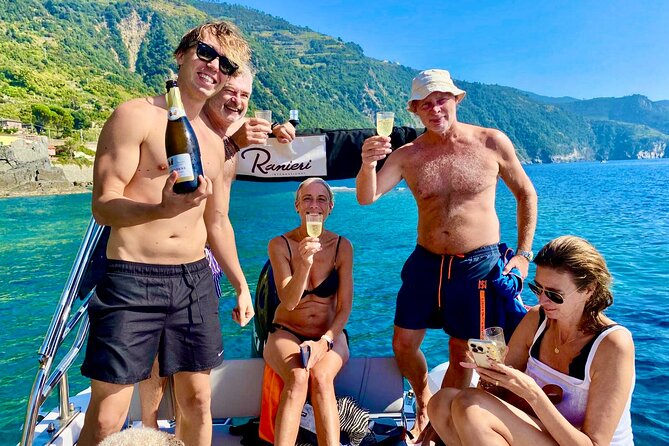 Cinque Terre wonders Full Day Boat Tour - Porto Venere and Lerici, docking for real exploration