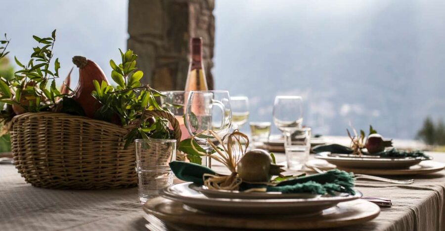 Como: Dining Experience at a Local Home - The 3-course menu in a local home, plus wine and coffee