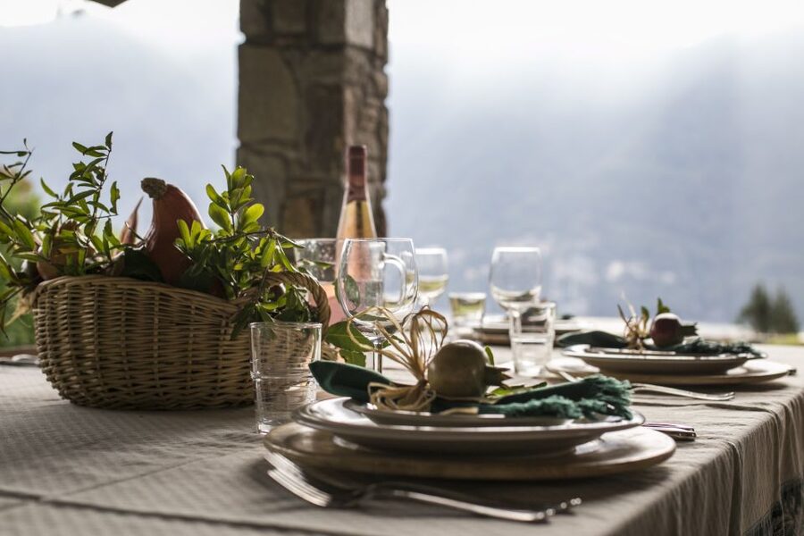 Como: Dining Experience at a Local Home - The exclusive cooking demo, and what you’ll learn from it