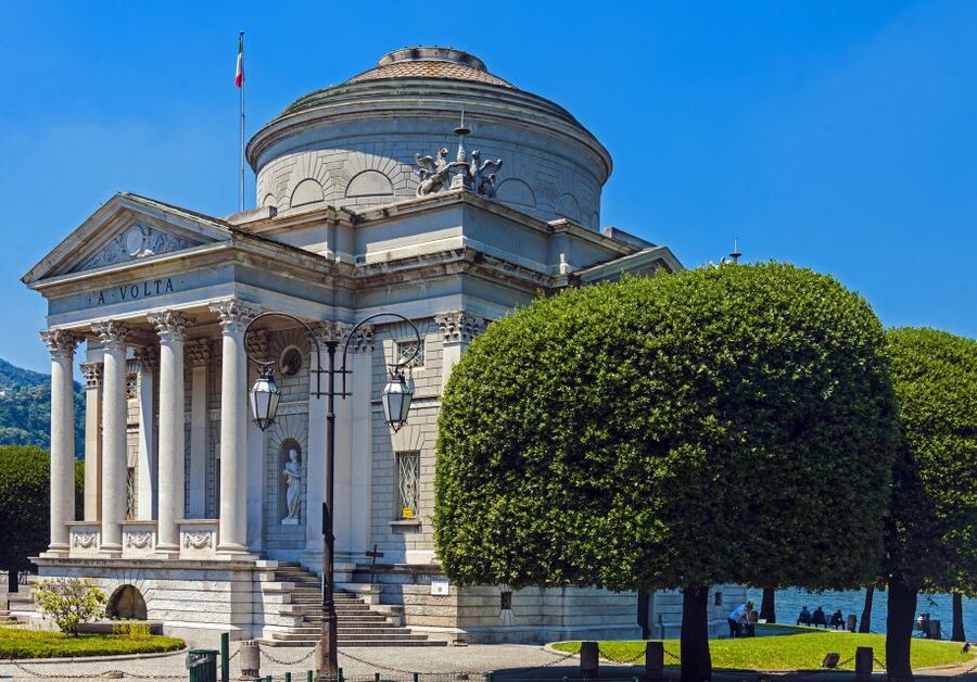 Como: Private Walking Tour - Price and value: is $174.46 per person fair for 2 hours?