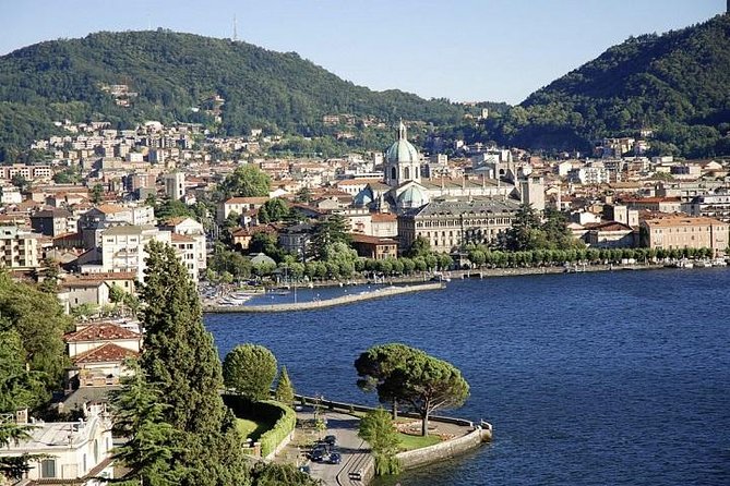 Como: Small-Group 2 Hours Walking Tour - Teatro Sociale, 1811 Theater With Castle Walls Still Showing