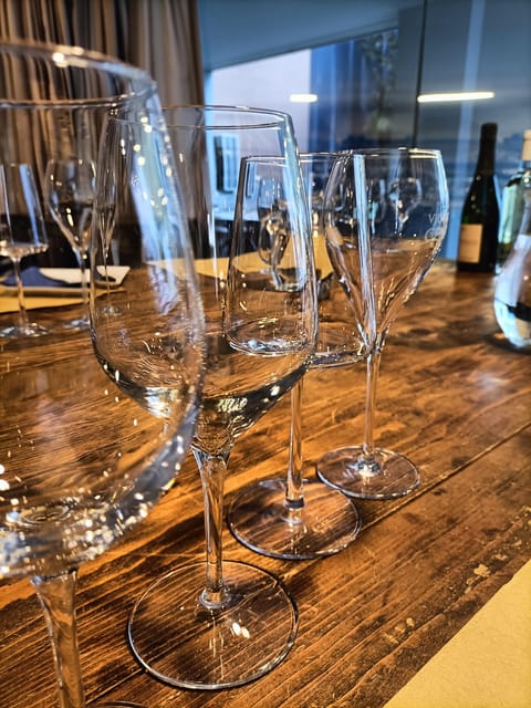 Como: Wine Tasting Experience with Cheese and Cold Cuts - What you actually do during the 1.5 to 2 hour session