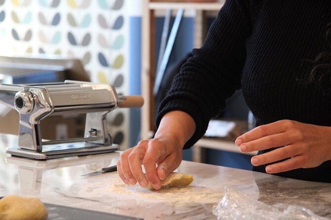 Cooking Class : Fresh pasta and TIRAMISÙ with Lake Garda wines - The pasta lesson: dough, rolling, and shaping real shapes