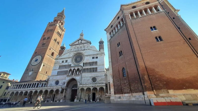 Cremona: City of art and music in Italian - 1. A 90-minute walk through Cremona’s art, music, and brick monuments