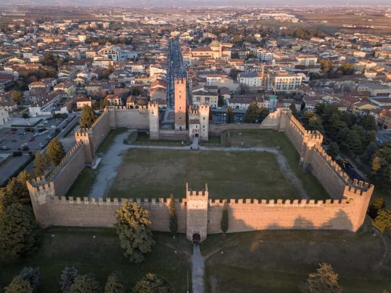 E-bike adventure among villages and medieval castles - Why this e-bike route works in Veneto