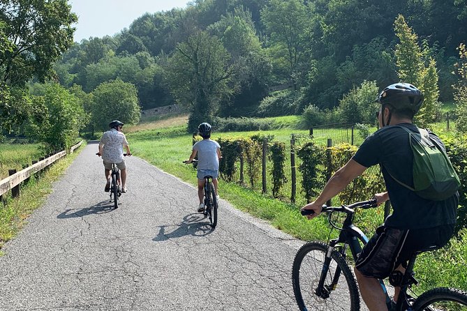 E-bike tour Bergamo - E-Bike Comfort and Power: Getting the Most Out of the Climb Without Losing the Fun