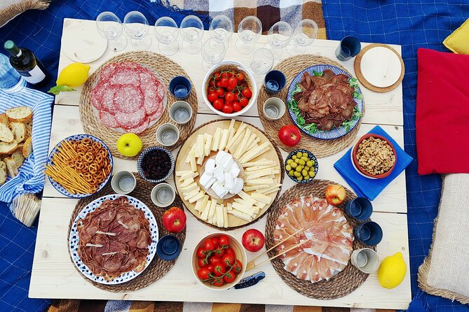 Exclusive Picnic in the Foothills of the Alps with the Lake Views - Who Leads the Day, and What They Add Beyond the Food