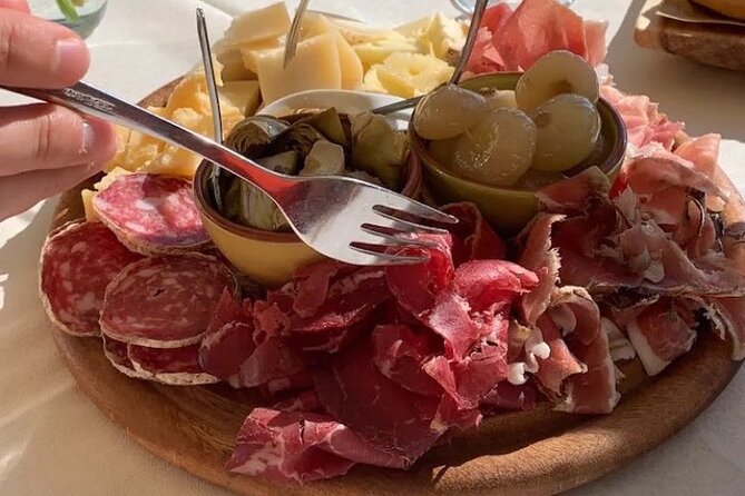 Exclusive wine tasting in Brunate - Brunate town, Voltiano Lighthouse, and the view that turns heads