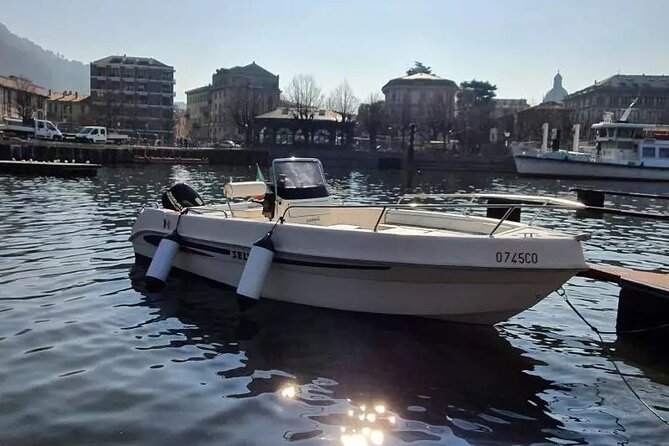 From 1H to 4H License Free Boat Rental 40cv Lake Como - The Boat Experience: What It’s Like to Steer on Como