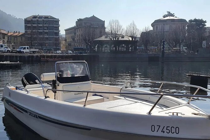 From 1H to 4H License Free Boat Rental 40cv Lake Como - Lenno and Menaggio: The Shoreline That Makes You Slow Down