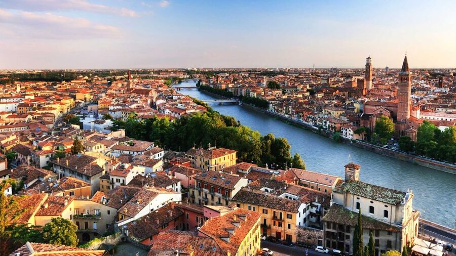 From Bergamo: Verona and Sirmione Full-Day Tour - The optional Lake Garda boat trip, and why people love it
