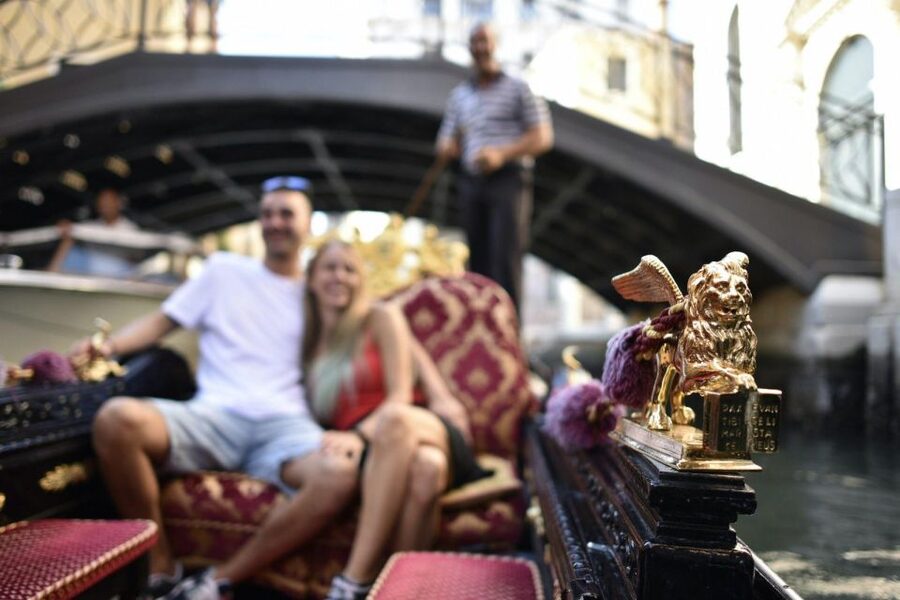 From Lake Garda: Full-day Group Tour of Venice - Key Points at a Glance