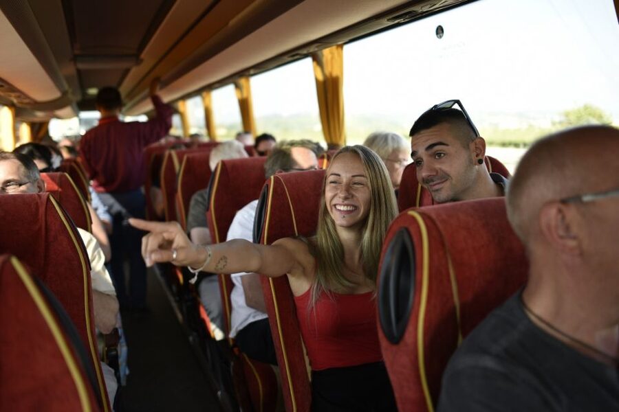 From Lake Garda: Full-day Group Tour of Venice - Boarding the Private Boat on the Giudecca Canal