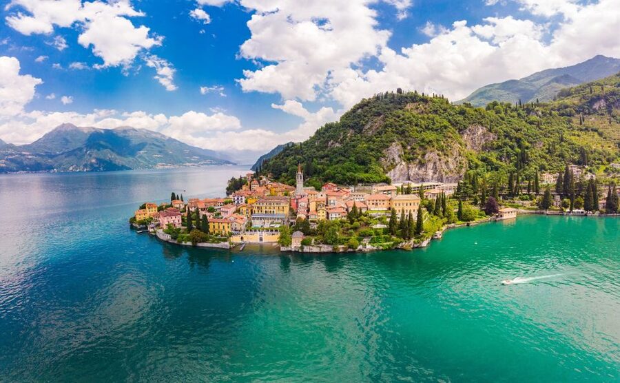 From Milan: Como, Lugano and Bellagio Exclusive Boat Cruise - Luxury Lake Como cruise to Bellagio with Wi-Fi: best moments to plan your photos