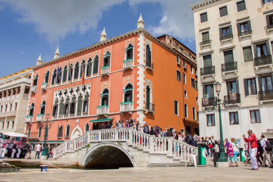 From Milan: Day Trip to Venice with Guided City Tour - St Mark’s Area to Free Afternoon: How to Spend Your Own Time