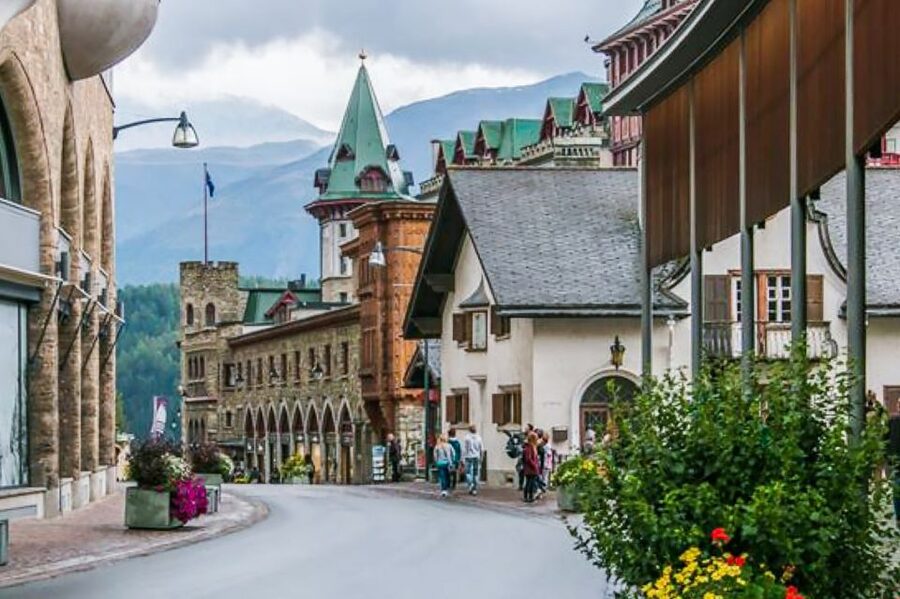 From Milan: Lake Como Cruise, St. Moritz & Bernina Red Train - Sunrise Lake Como: The Private Boat Cruise Angle