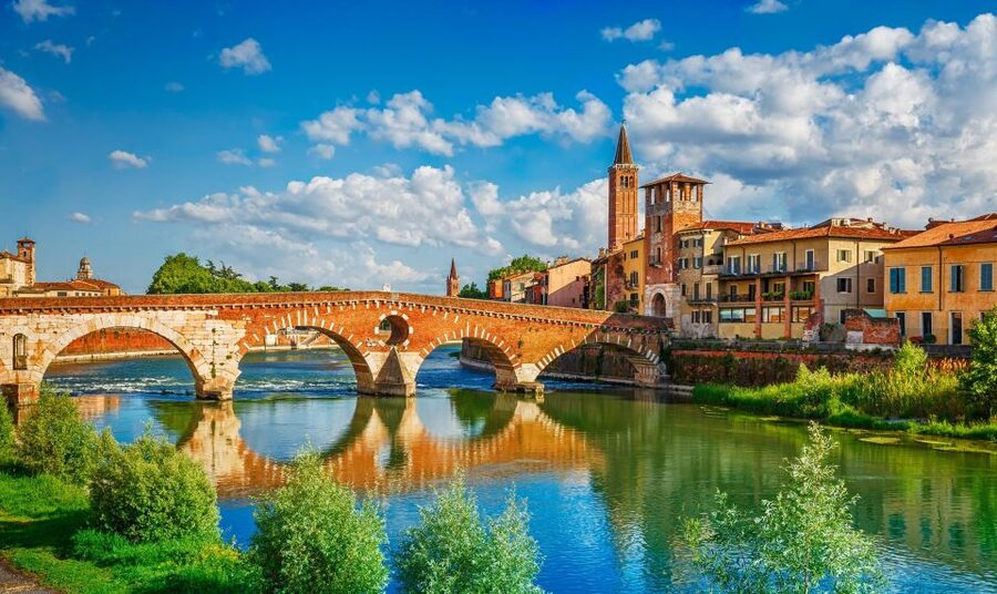 From Milan: Verona, Sirmione and Lake Garda with Boat Cruise - Price and value: why $127.45 can be a smart deal for one-day Italy