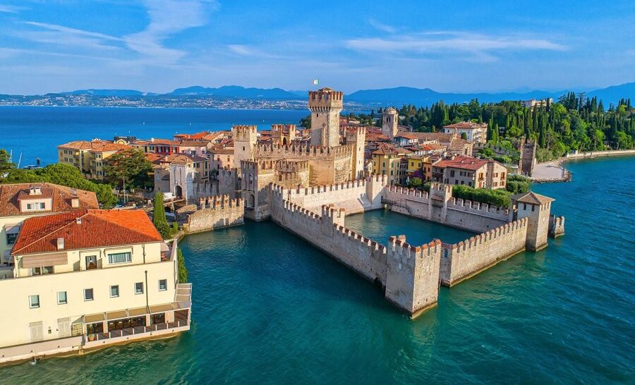 From Milan: Verona, Sirmione and Lake Garda with Boat Cruise - Verona’s highlights: Juliet’s House, the Arena di Verona, and your own wandering time