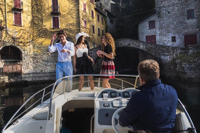 Glamour tour (3 H) speed boat stop in Bellagio - Bellagio promontory: the between-the-lakes town and the villas you can enter