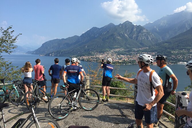 Group Bike Tour: Onno & Ghisallino (E-bikes and Road bikes) - Passing a charming town off the main road